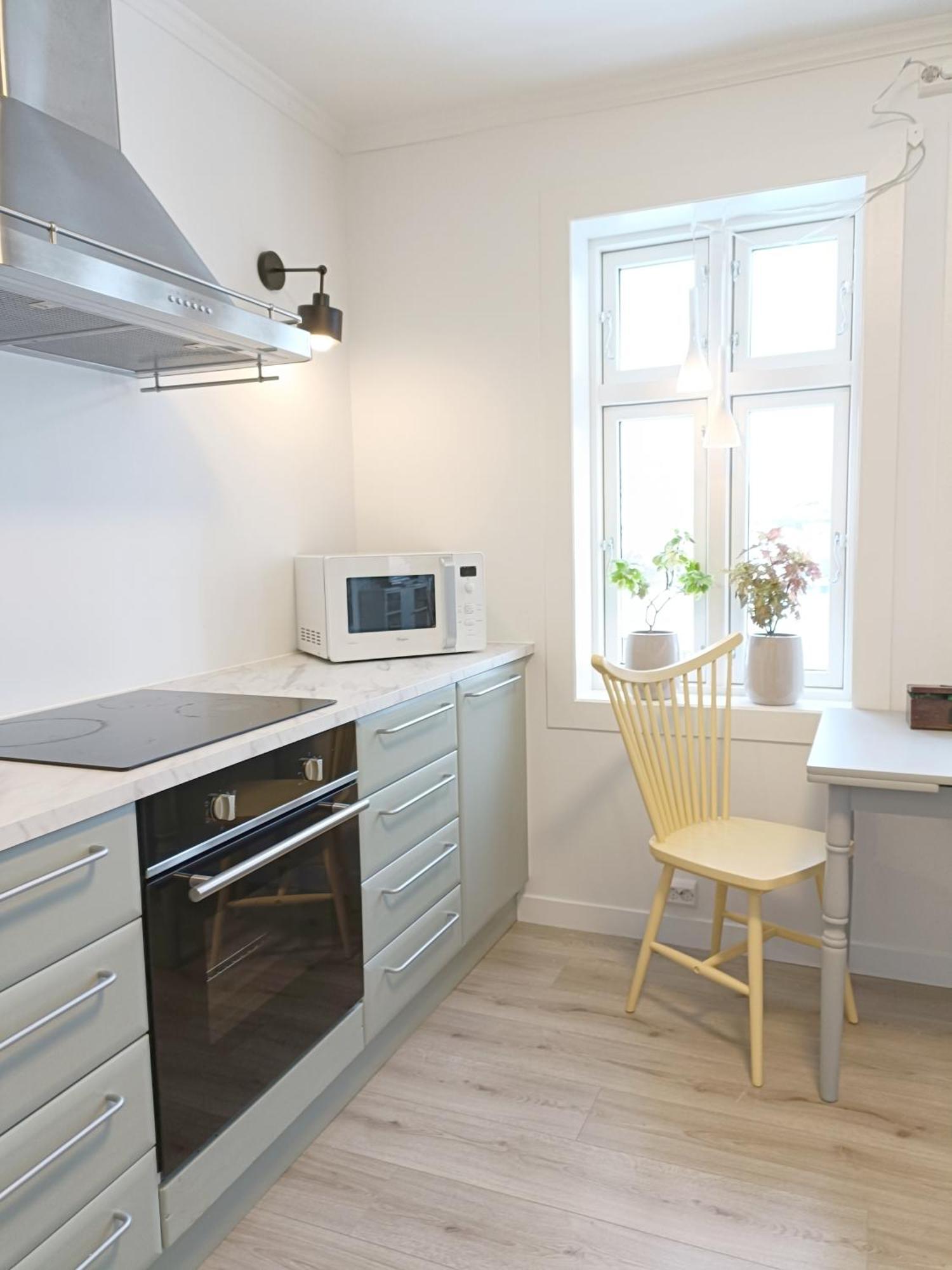 Charming House In Ulsteinvik With Free Parking Villa Buitenkant foto